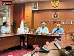 Tetapkan Pengurus Baru, Posisi Sekjen PWI Pusat Kini Dijabat Marthen Selamet Susanto