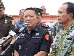 Satgas PKH Tinjau Kontainer Mineral Rare Earth di Batam, Cegah Penyelundupan SDA Strategis