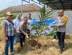 Polsek Setu Hadir Bersama Masyarakat, Belasan Pohon Ditanam di Desa Ragemanunggal